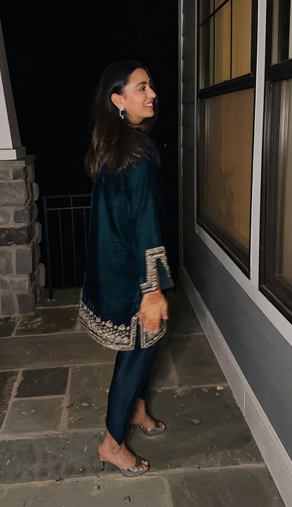 Zuri Teal Velvet Kurta & Shalwar