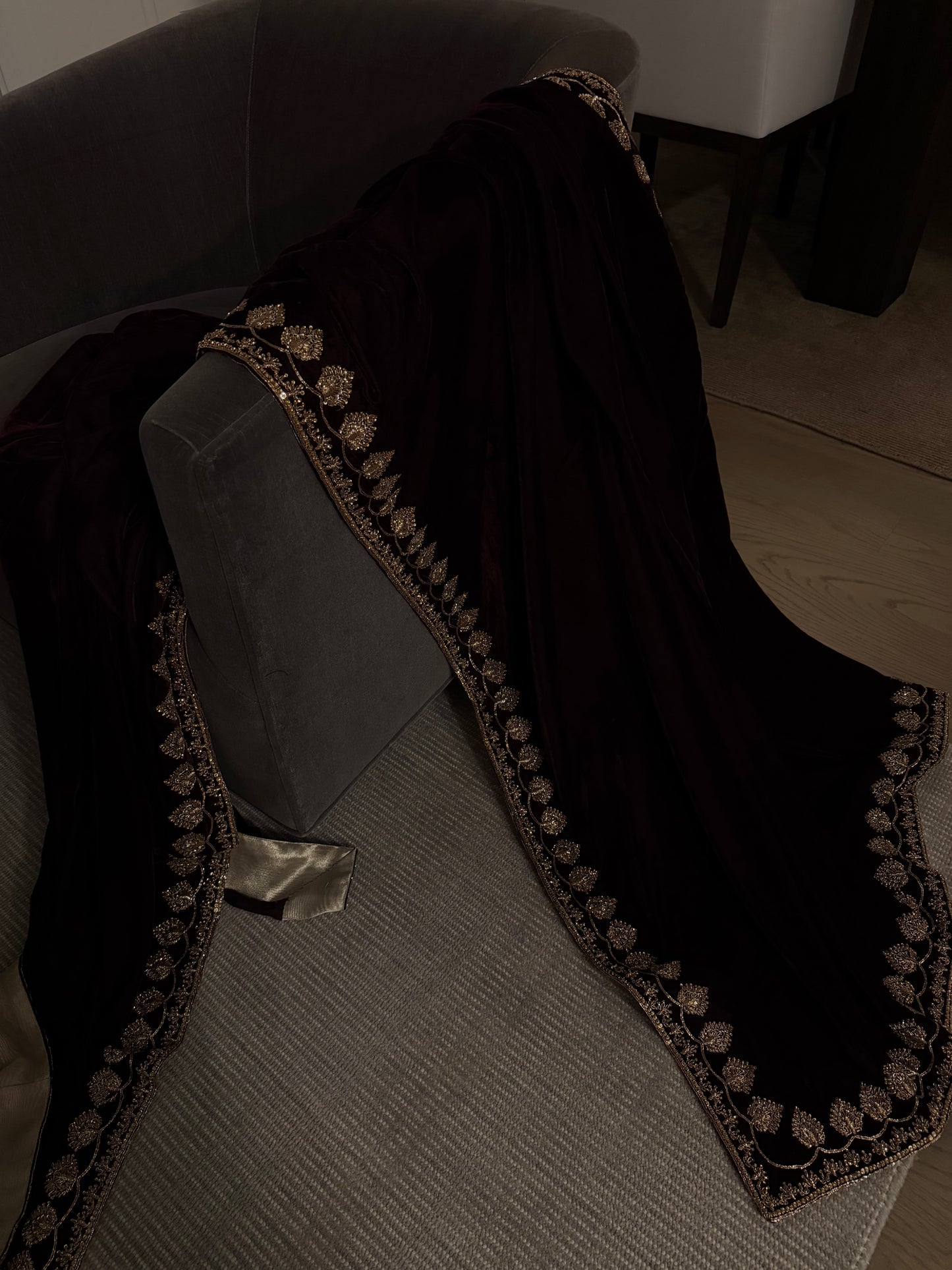 Mila Plum Pishwas & Shawl